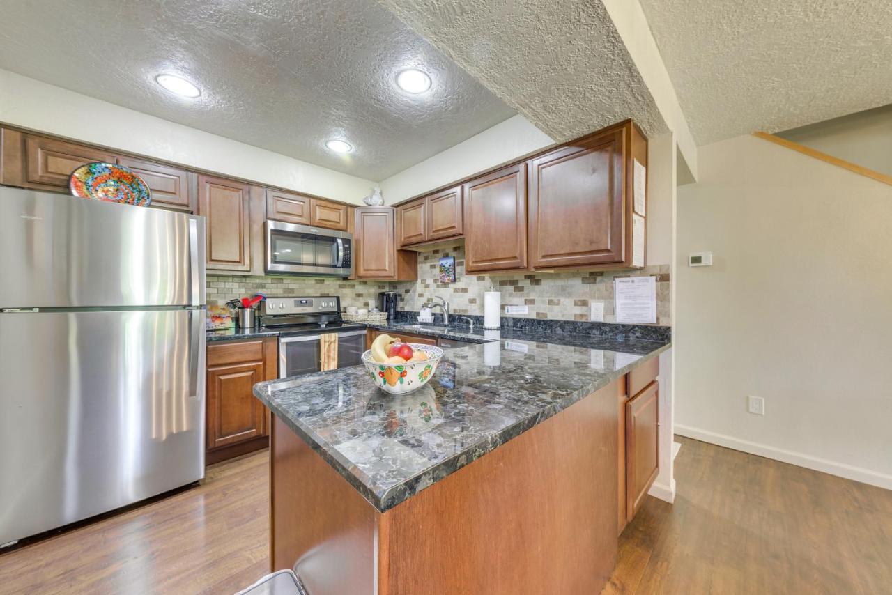Ruidoso Golf Condo - Patio, Fire Pit And Mtn View! ภายนอก รูปภาพ