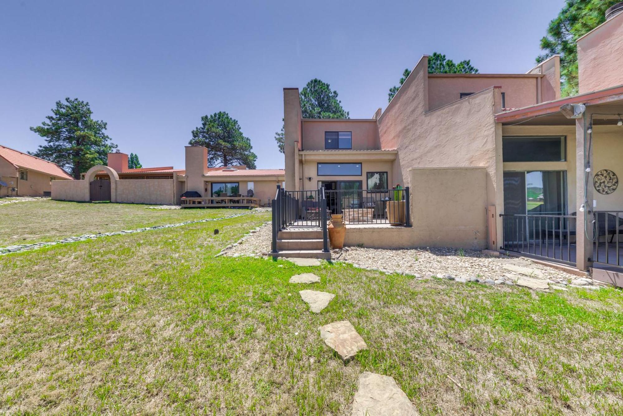 Ruidoso Golf Condo - Patio, Fire Pit And Mtn View! ภายนอก รูปภาพ